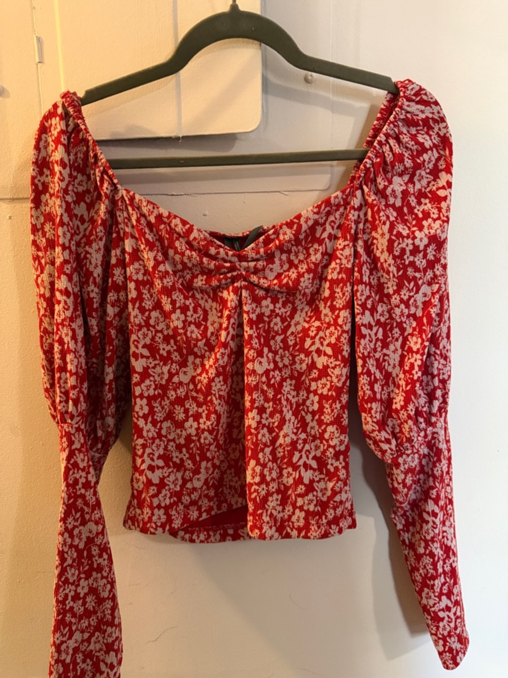 Anthropologie Red White Floral Off-Shoulder Puff-Sleeve Top